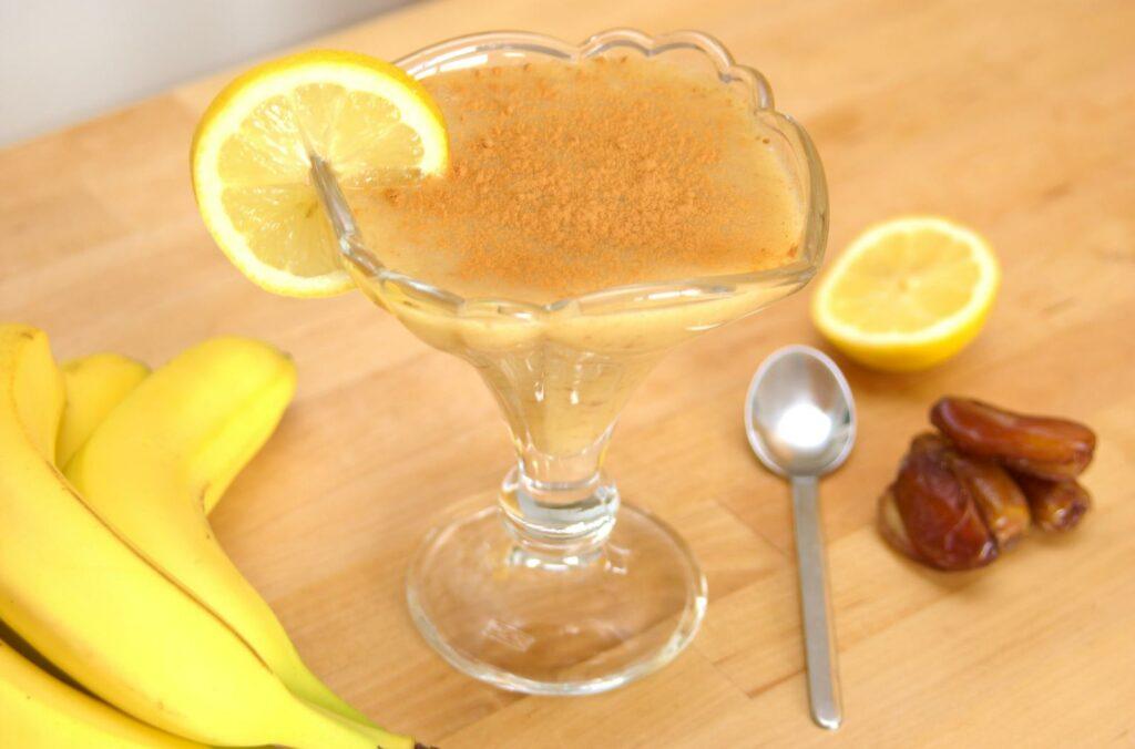 Zitronen-Bananen-Creme Rezept • Roh-vegane Nachspeise